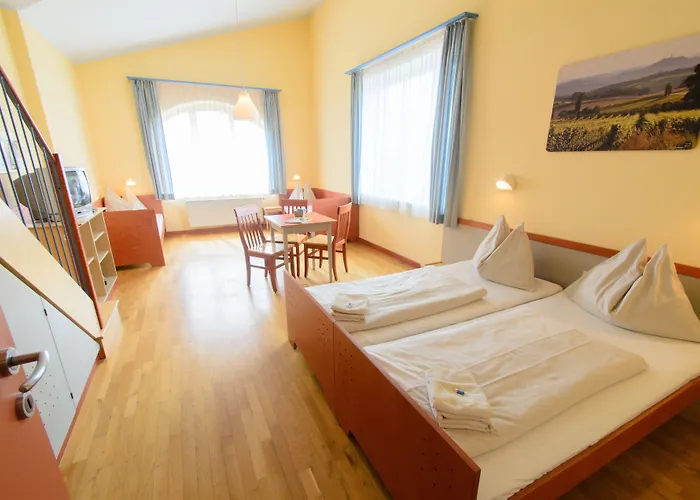 Jufa Vulkanland فندق Gnas